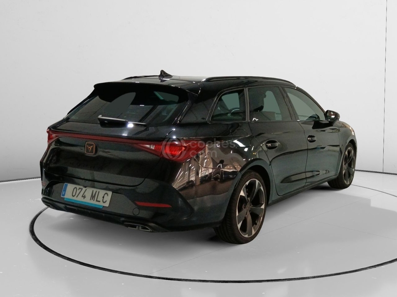 Foto del CUPRA León 1.5 ETSI DSG 110Kw