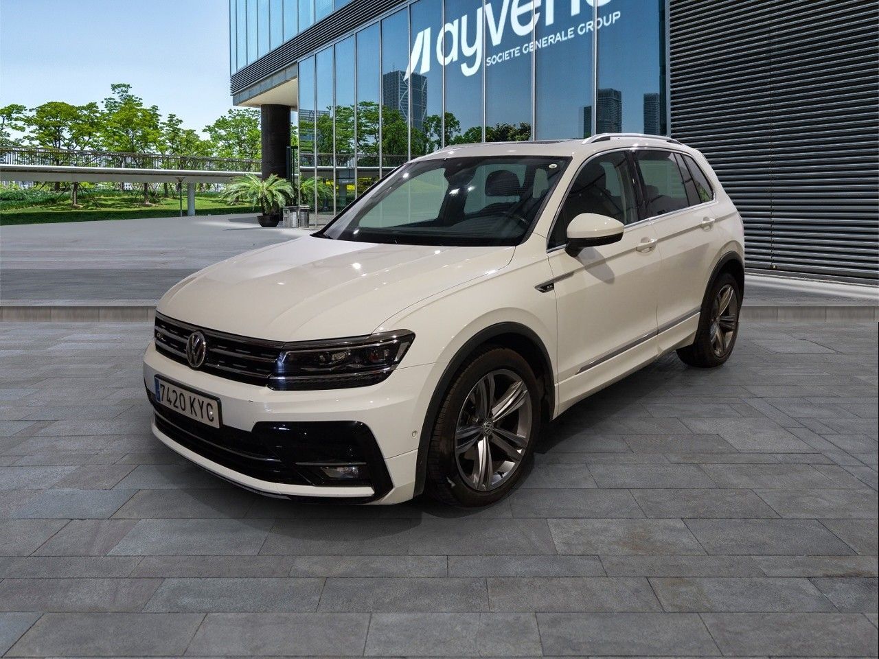 VOLKSWAGEN Tiguan (Sport 2.0 TDI 110 kW (150 CV) DSG) en Madrid