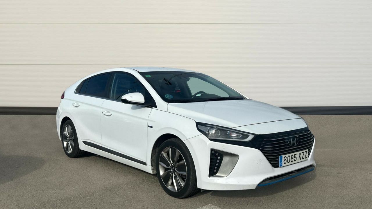 HYUNDAI Ioniq (1.6 GDI HEV TECNO DT 141 5P) en Madrid