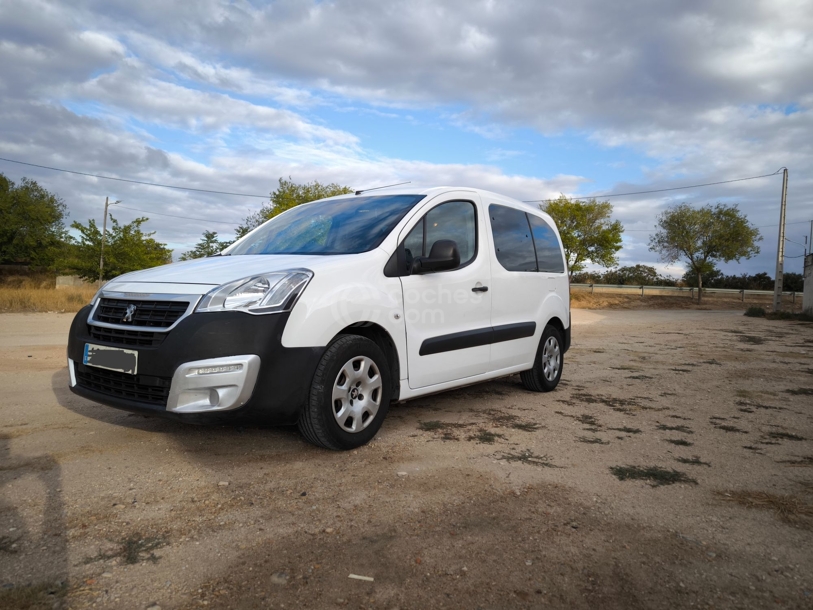 Foto del PEUGEOT Partner Tepee 1.6BlueHDI Access 75
