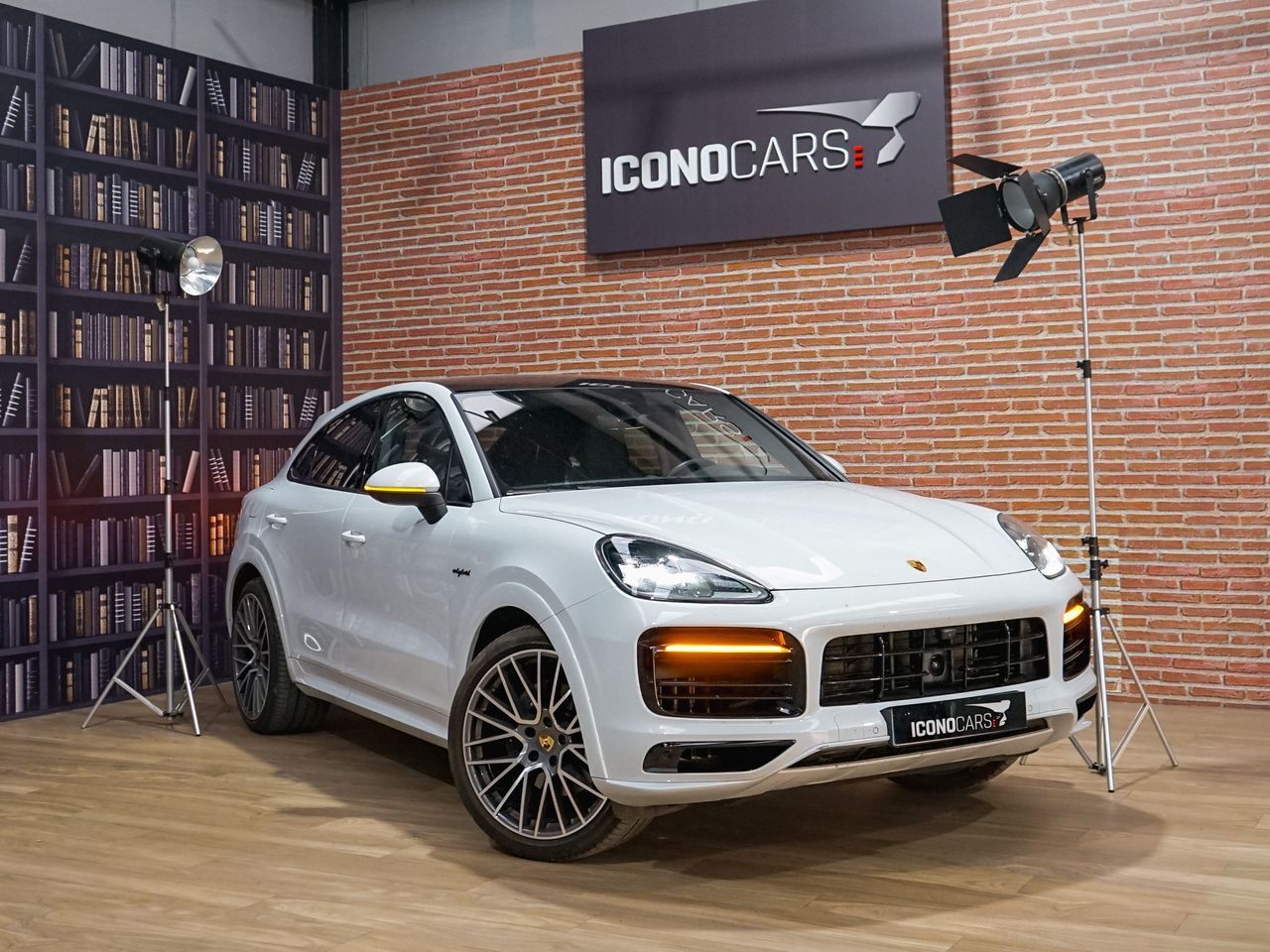 PORSCHE Cayenne (E-Hybrid Platinum Edition) en Murcia