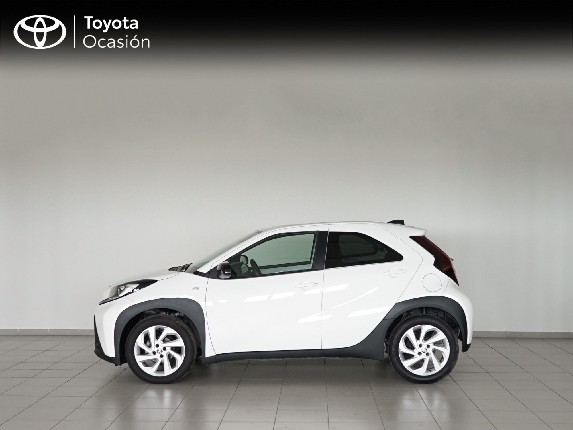 Foto del TOYOTA Aygo X Cross Play