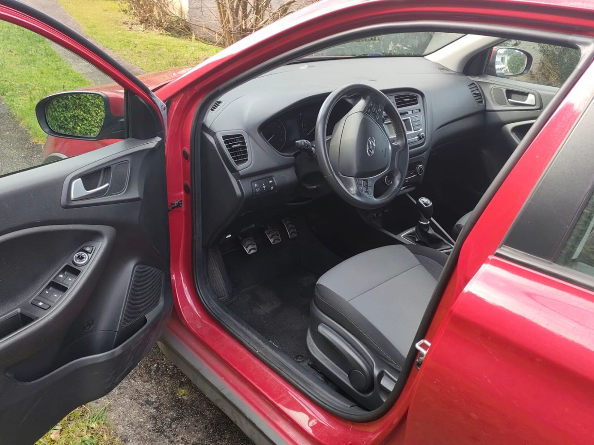 Imagen 2 de HYUNDAI i20 Active