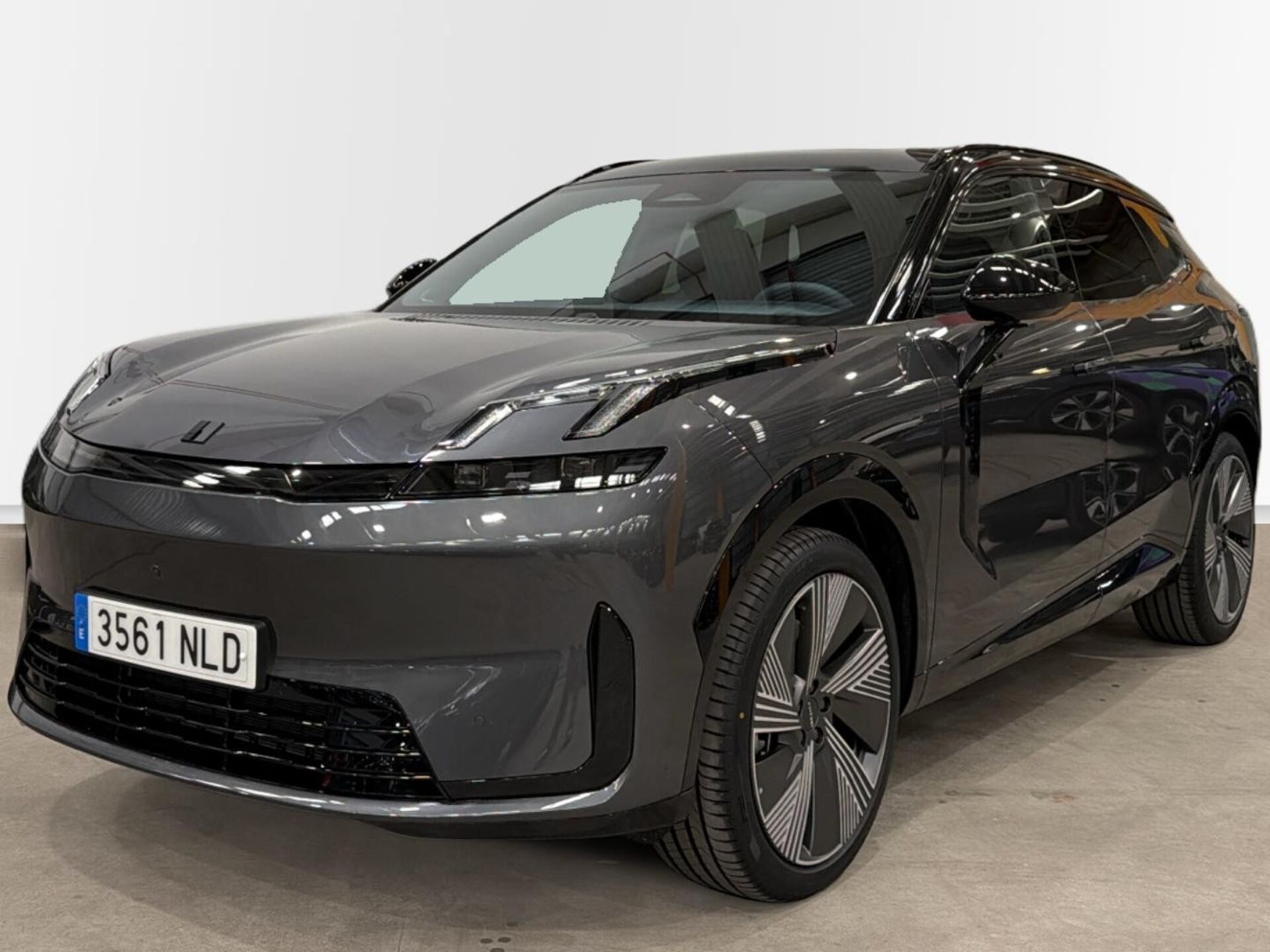 Imagen 1 de LYNK & CO 08