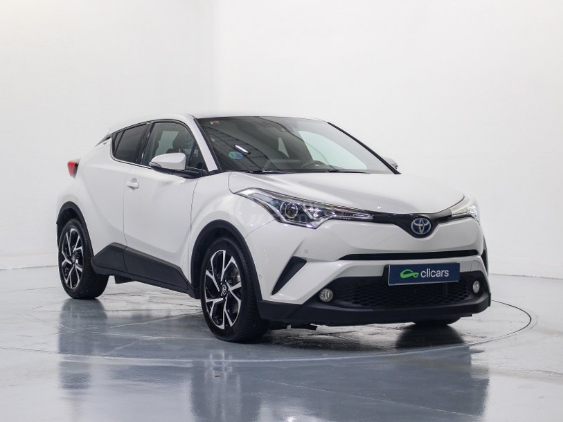 Foto del TOYOTA C-HR 125H Advance