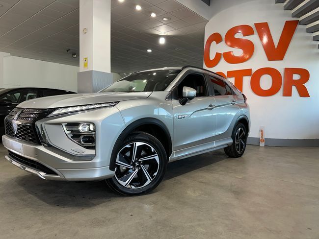 Foto del MITSUBISHI Eclipse Cross PHEV Kaiteki + 4WD
