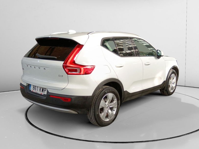 Foto del VOLVO XC40 D3 Momentum Aut.