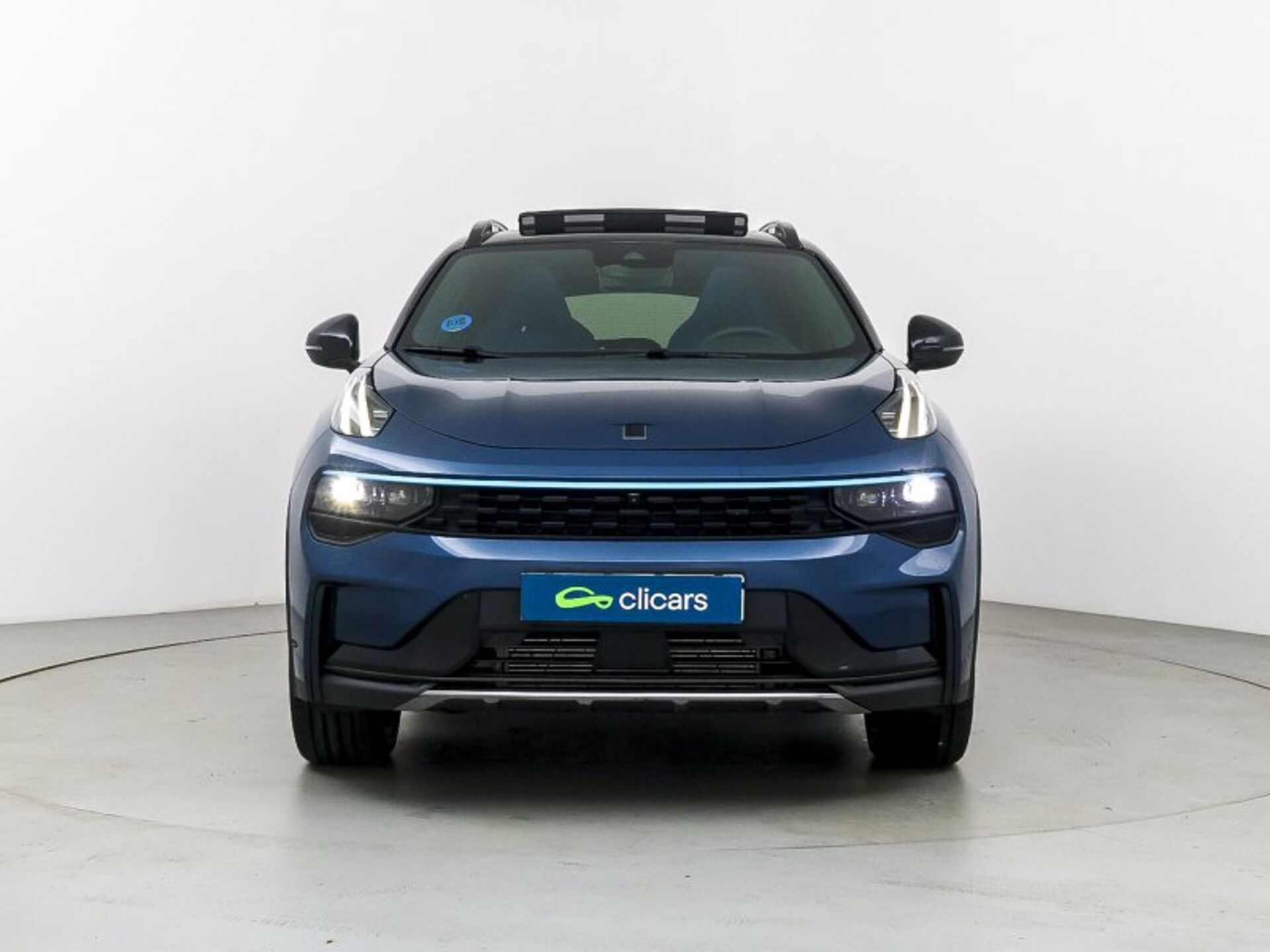 Imagen 2 de LYNK & CO 01