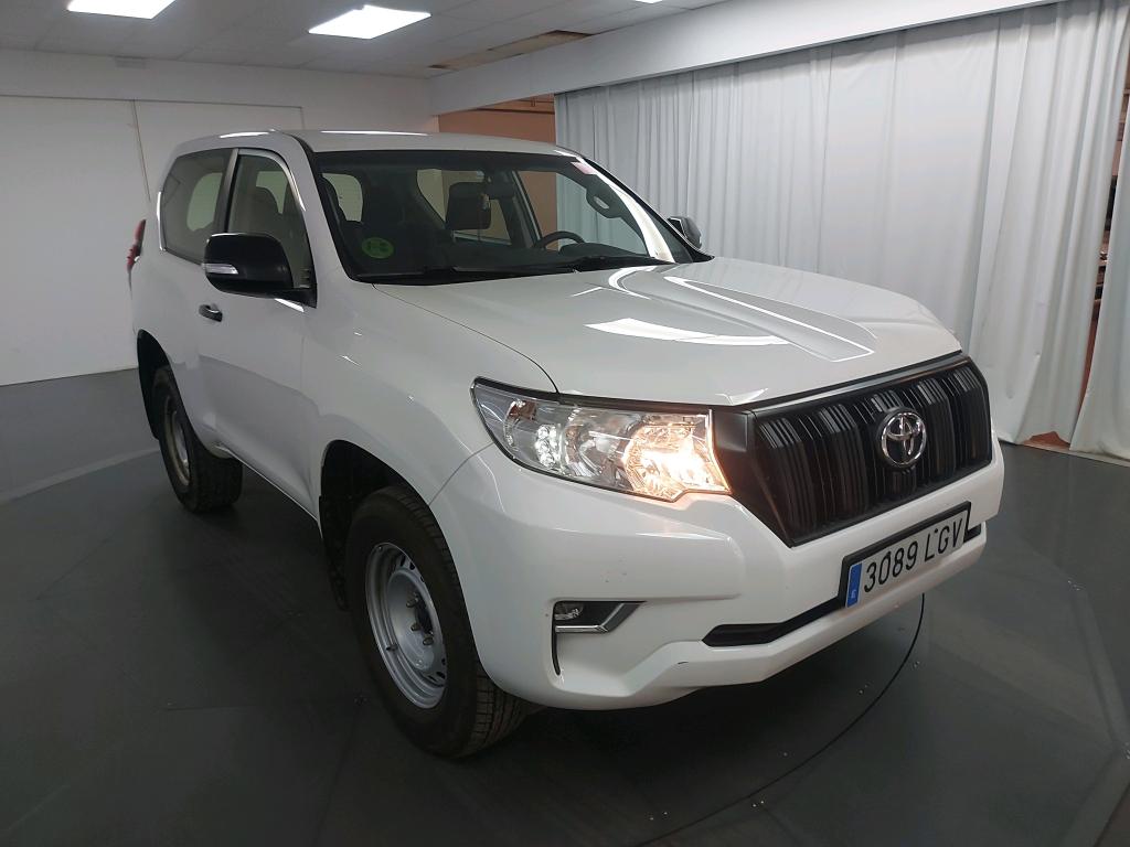 TOYOTA Land Cruiser (D-4D GX) en Lleida