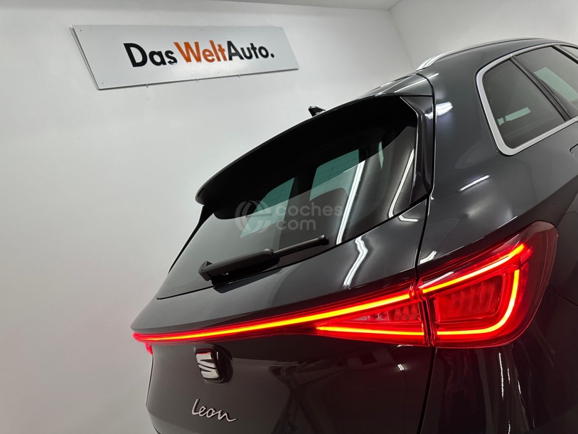 Foto del SEAT León ST 1.5 eTSI S&S FR XS ECO DSG-7 115