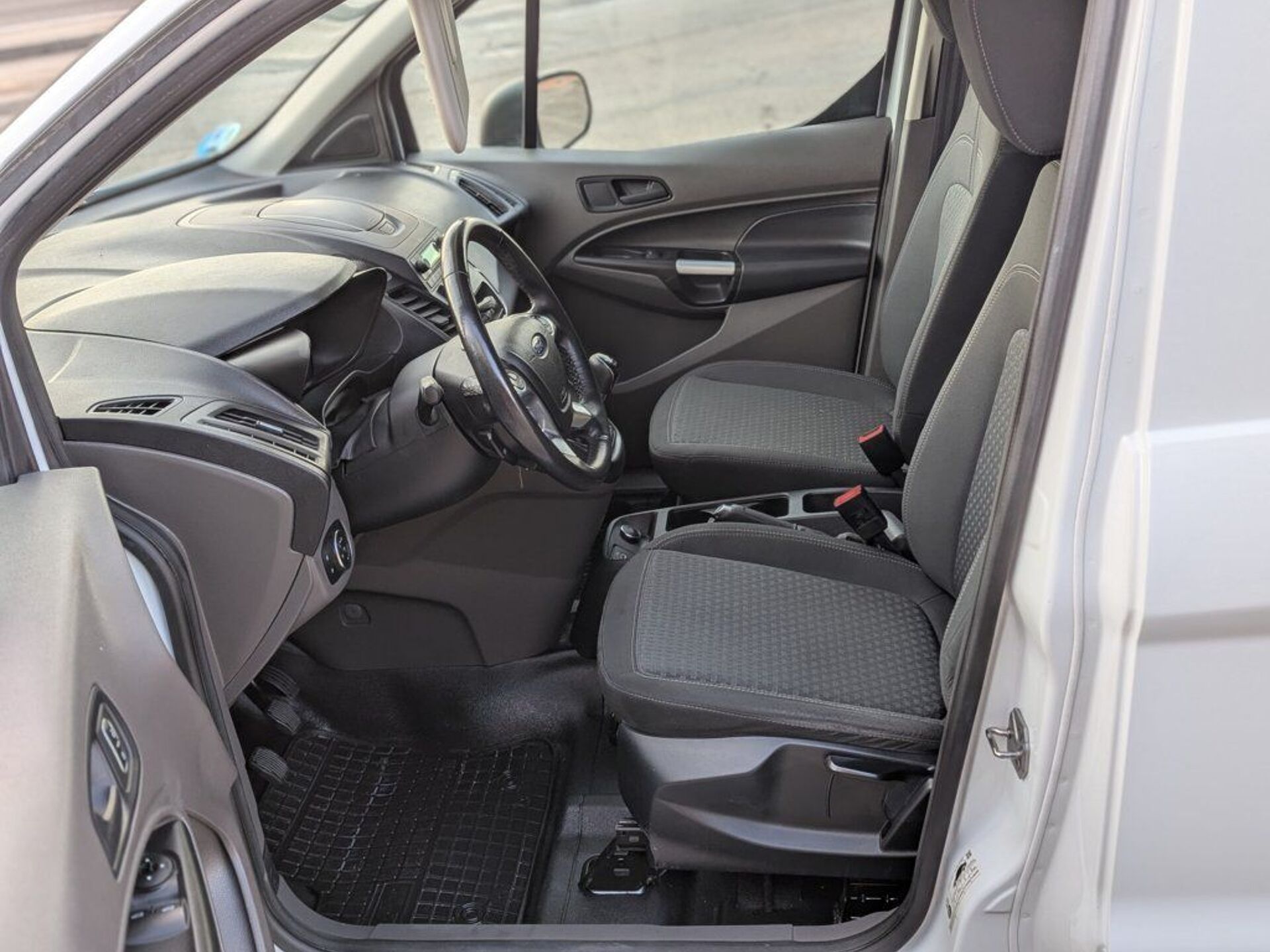 Imagen 3 de FORD Connect Comercial