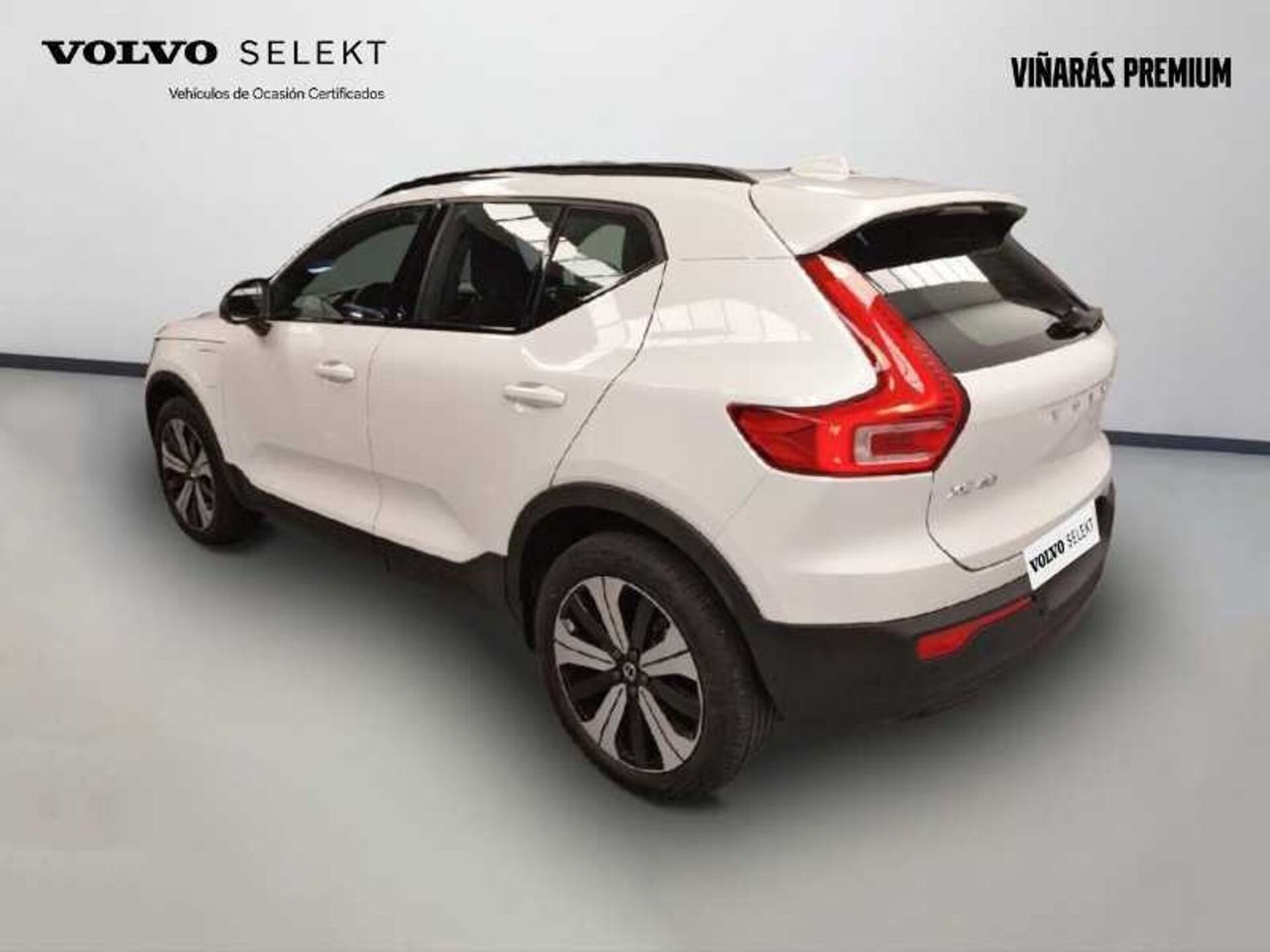 Imagen 2 de VOLVO XC40