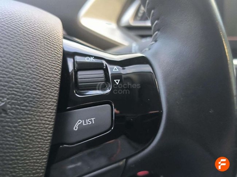 Foto del PEUGEOT 308 1.2 PureTech S&S Style 130