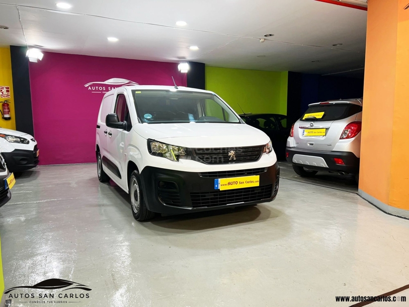 Foto del PEUGEOT Partner 1.5BlueHDI Grip Standard 1000kg 75