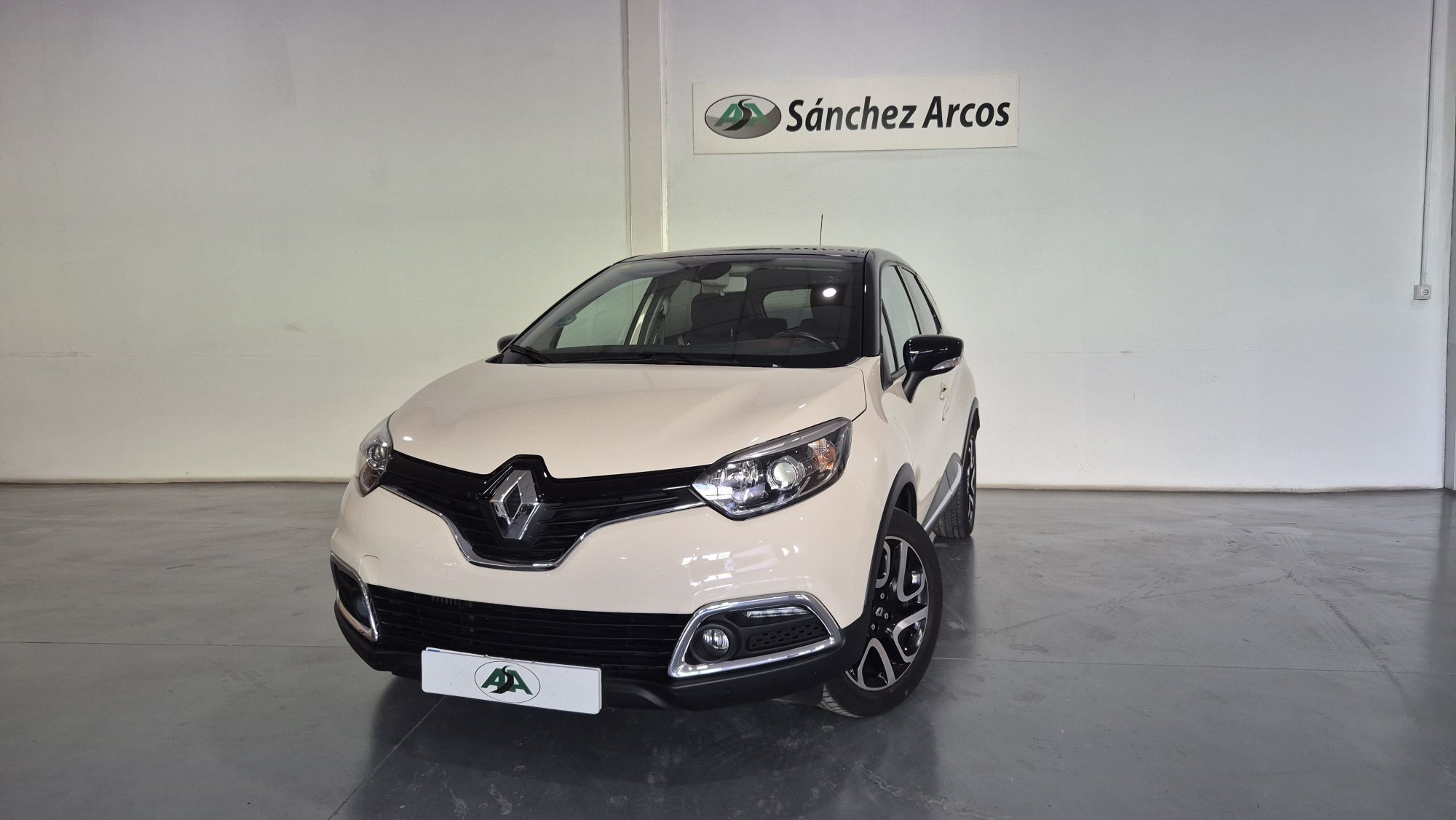 RENAULT Captur (1.5dCi Ecoleader Energy Zen 90) en Granada