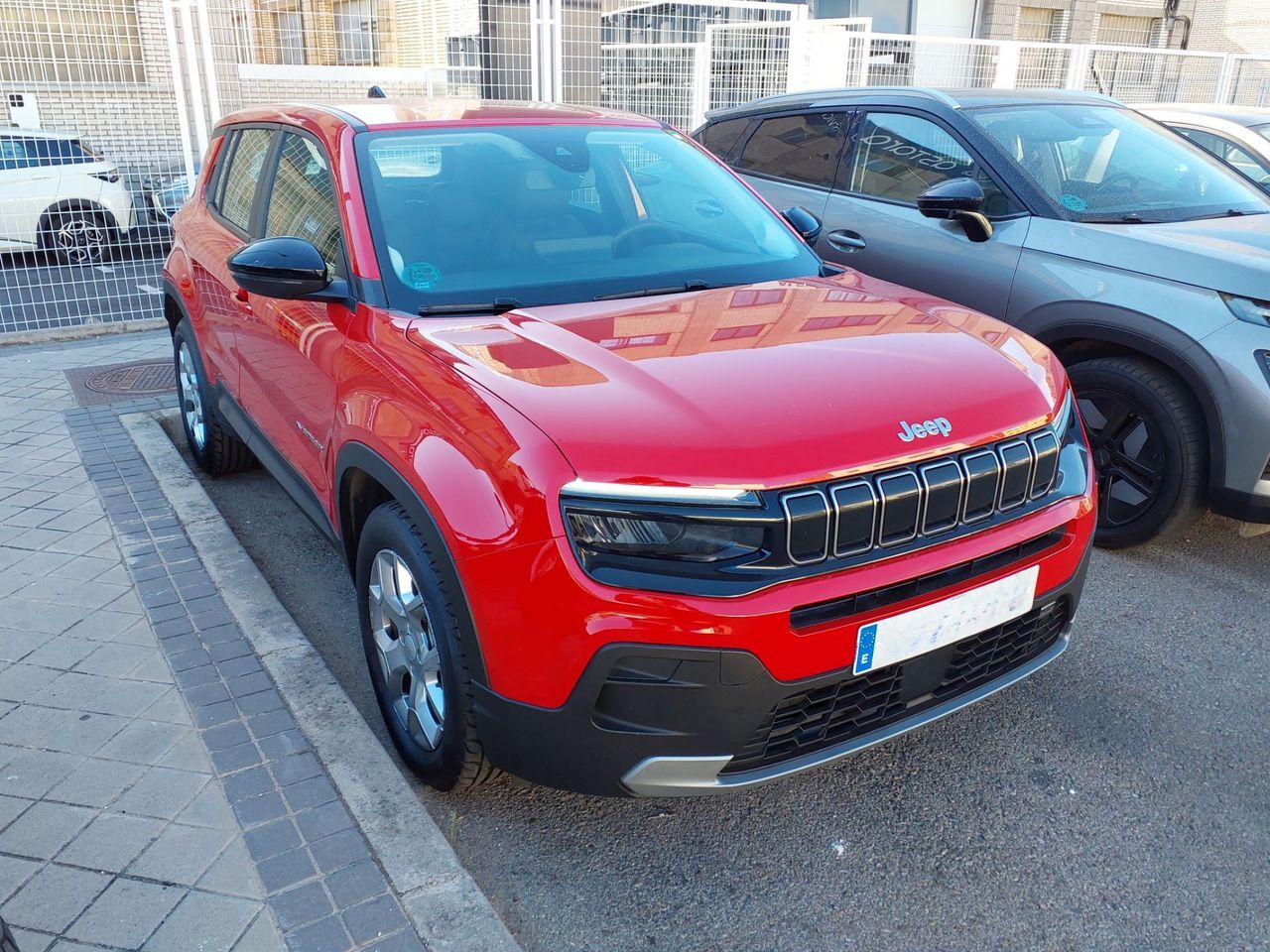 JEEP Avenger (1.2 G 74kW (100CV) Altitude) en Madrid