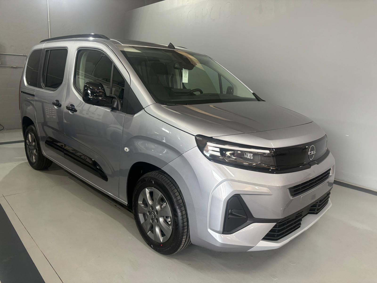 OPEL Combo (1.5 TD 96KW AT GS SWB 5P) en Badajoz