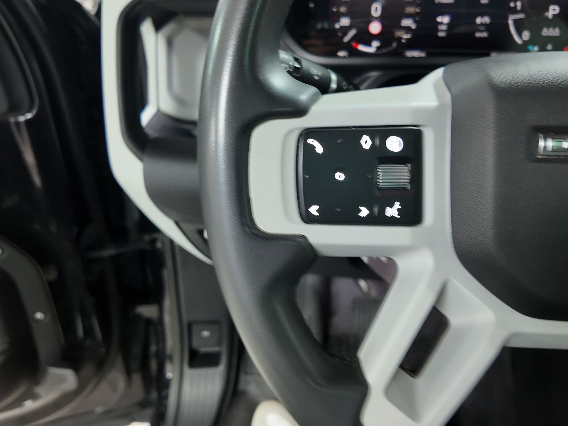 Imagen 3 de LAND ROVER Defender