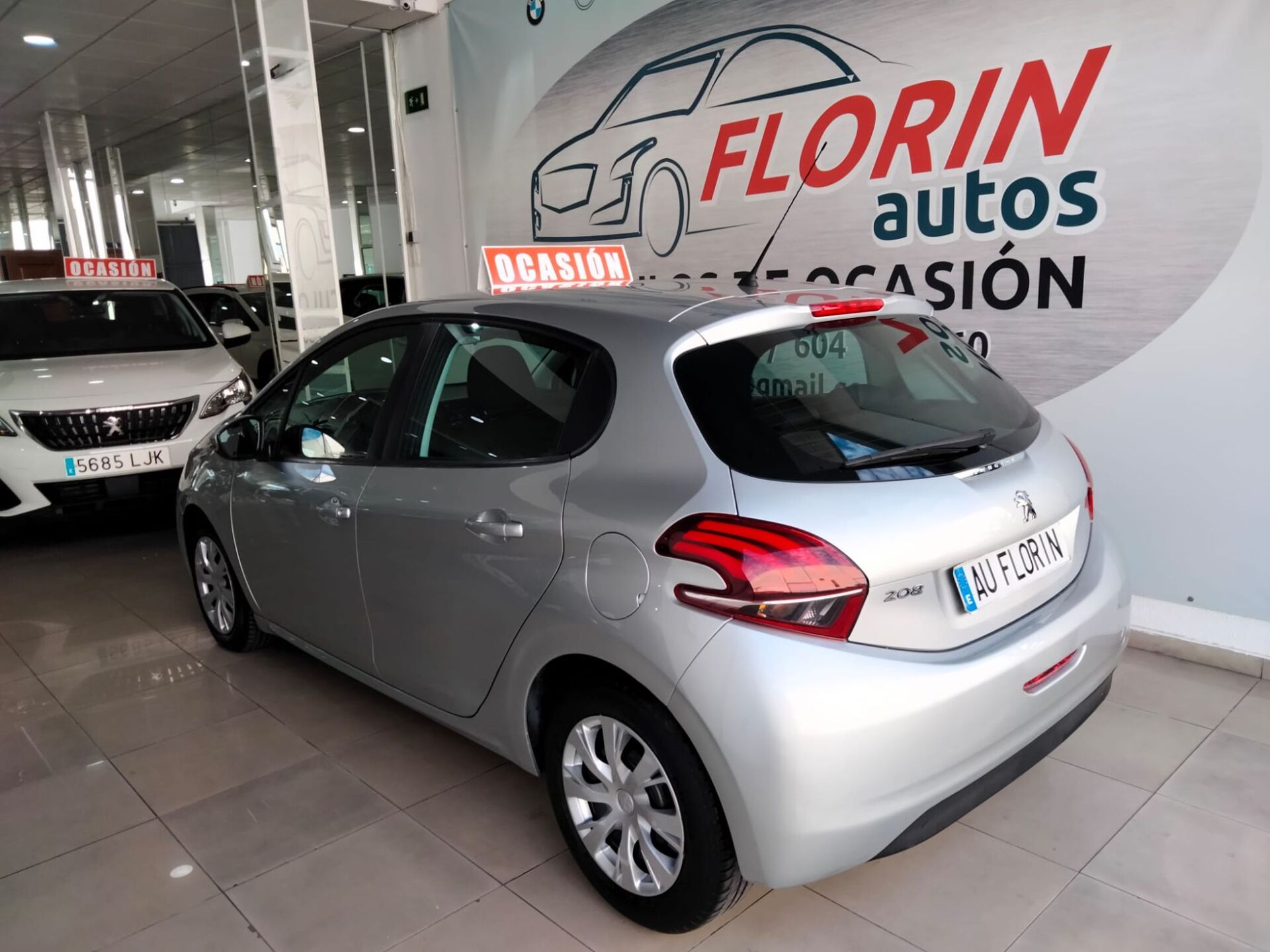 Imagen 3 de PEUGEOT 208