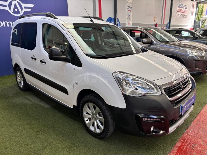 Foto del PEUGEOT Partner Tepee 1.2 PureTech Adventure Ed. 110