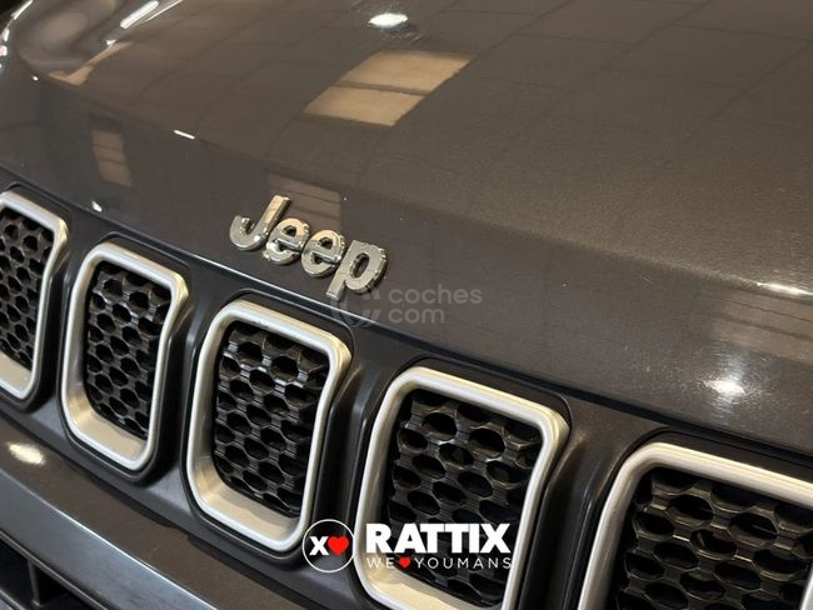 Foto del JEEP Compass 1.3 Gse T4 Longitude 4x2 130