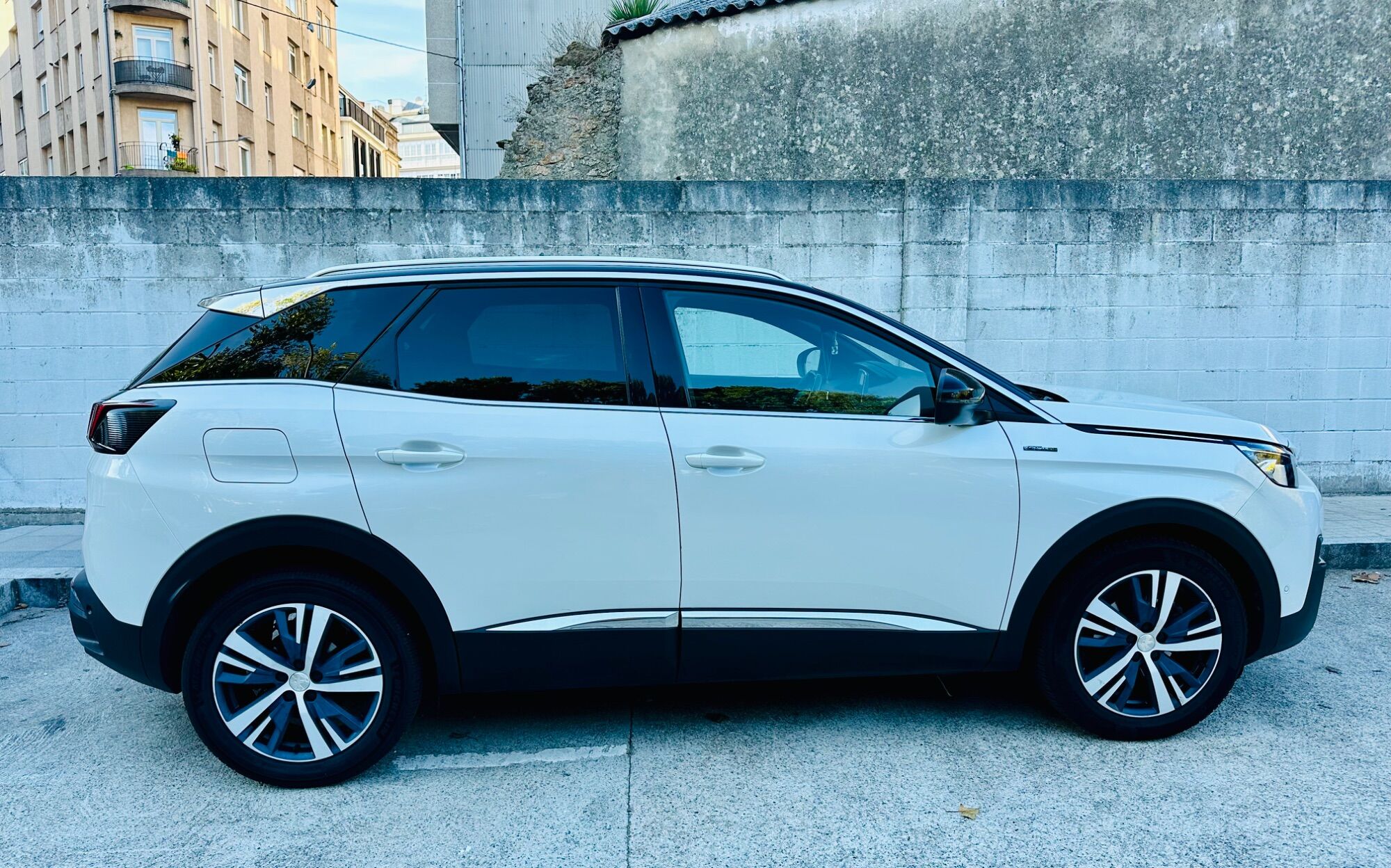 Foto del PEUGEOT 3008 1.2 S&S PureTech Active 130 (4.75)