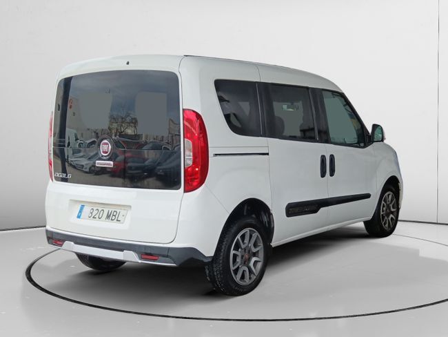 Foto del FIAT Dobló Combi 1.6Mjt Trekking 89kW
