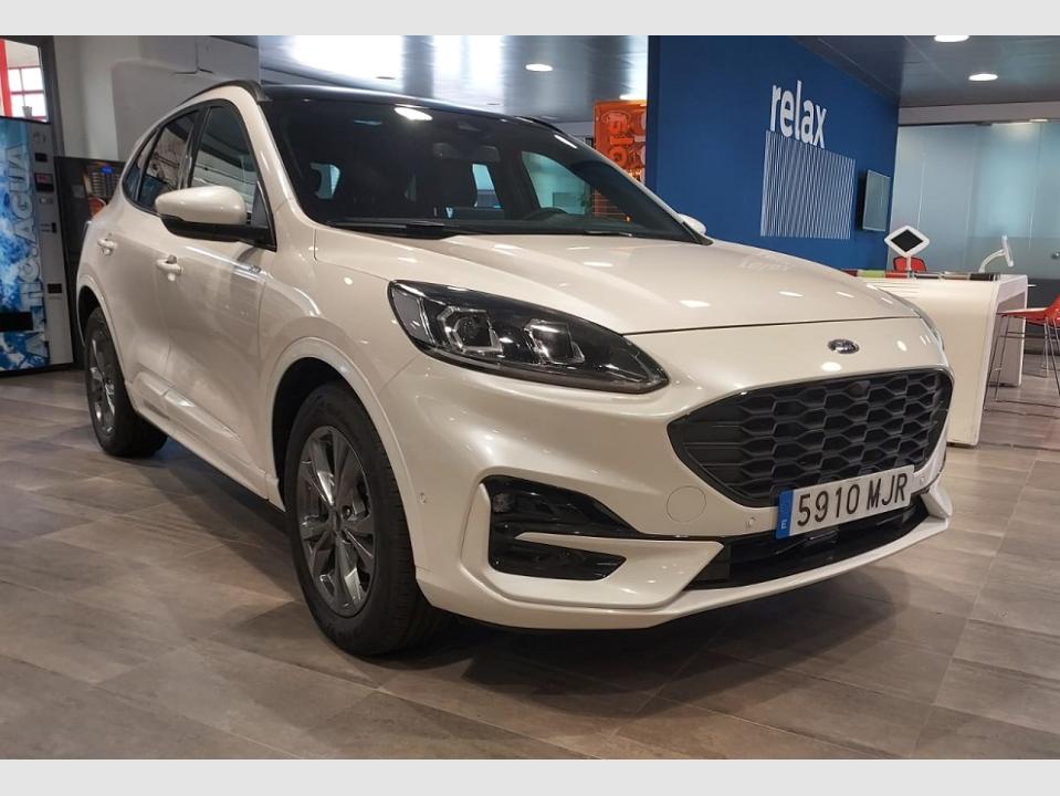 FORD Kuga (ST-Line X 1.5T EcoBoost 110kW (150CV)) en Barcelona