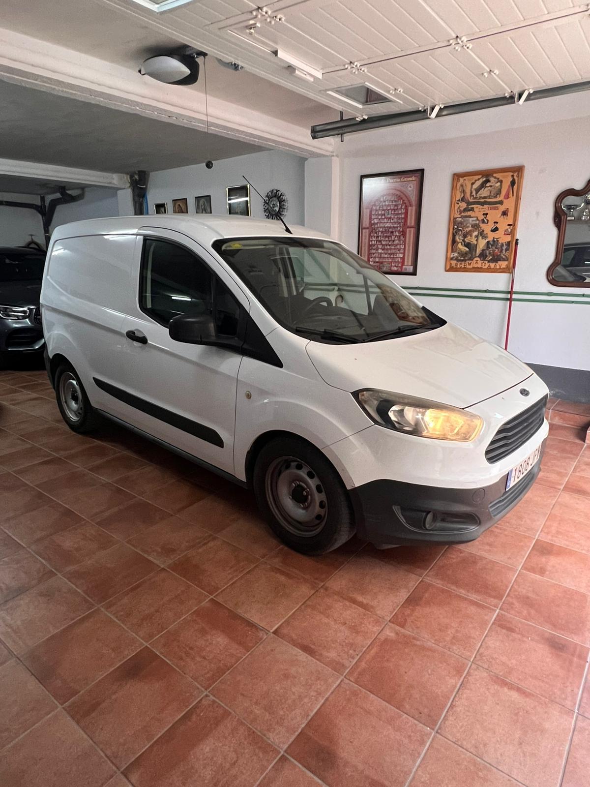 Foto del FORD Transit Courier Van 1.5TDCi Ambiente 75