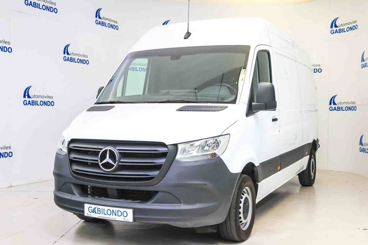 Foto del MERCEDES Sprinter Furgón 311CDI Medio T.E. tD