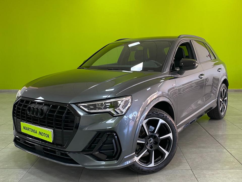 AUDI Q3 (Black line 35 2.0 TDI 150CV S-Tronic) en Málaga