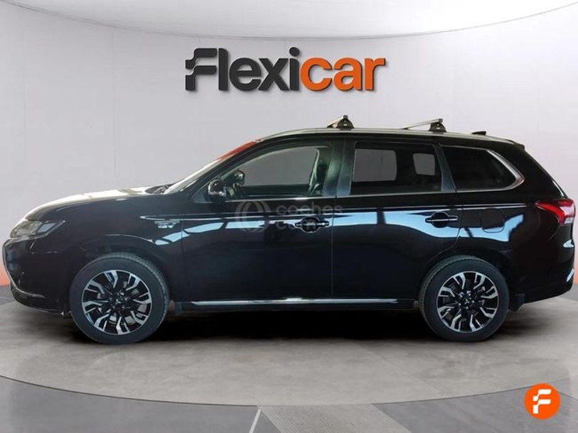 Foto del MITSUBISHI Outlander PHEV Kaiteki 4WD