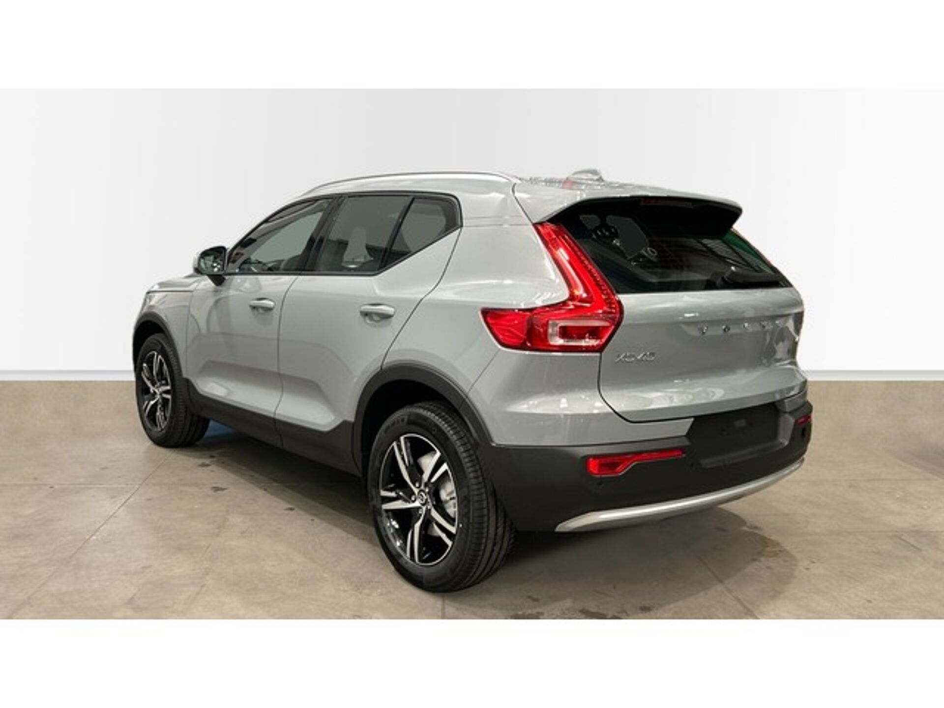 Imagen 2 de VOLVO XC40