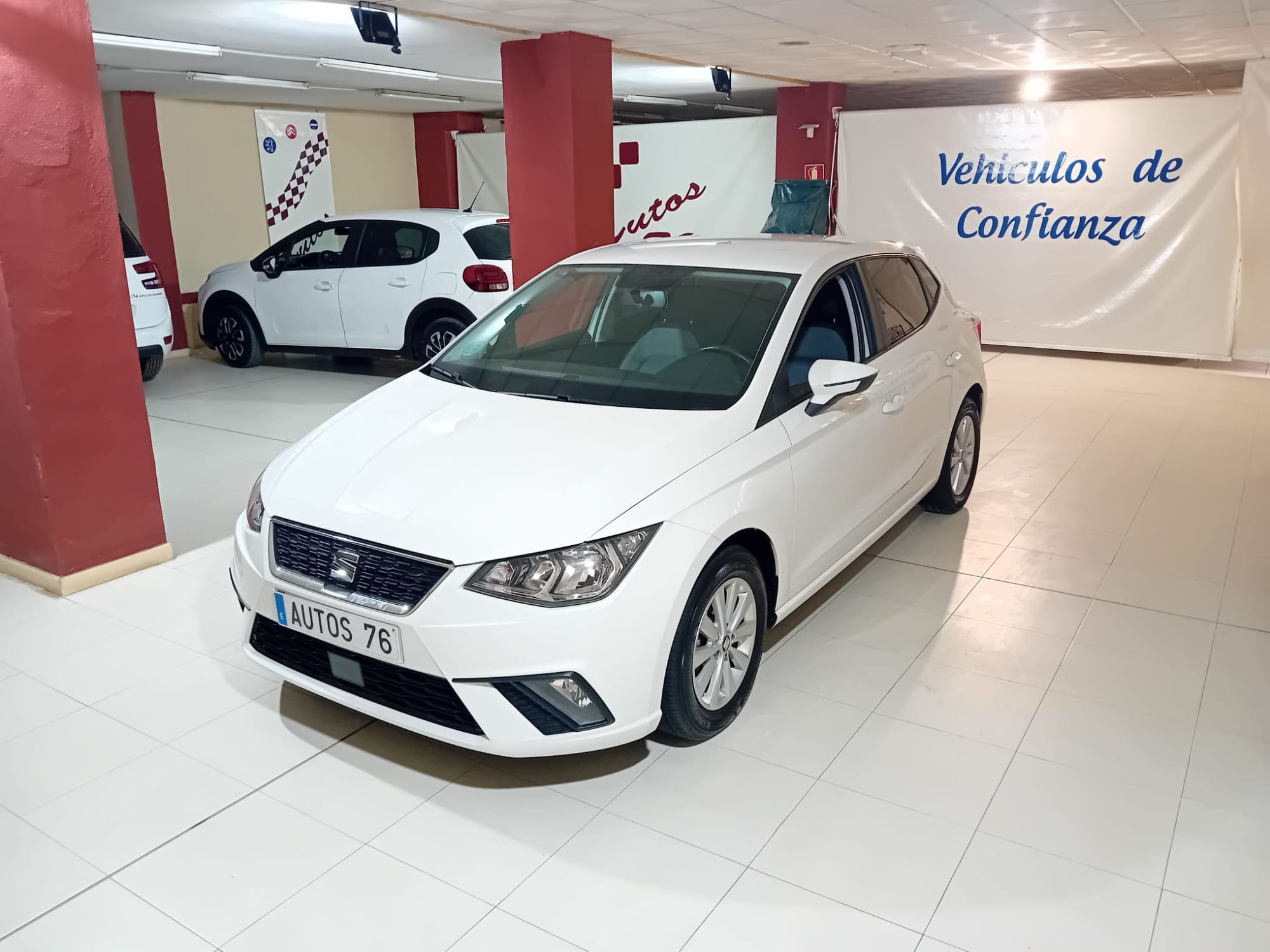 SEAT Ibiza (1.0 MPI S&S Reference 80) en Badajoz