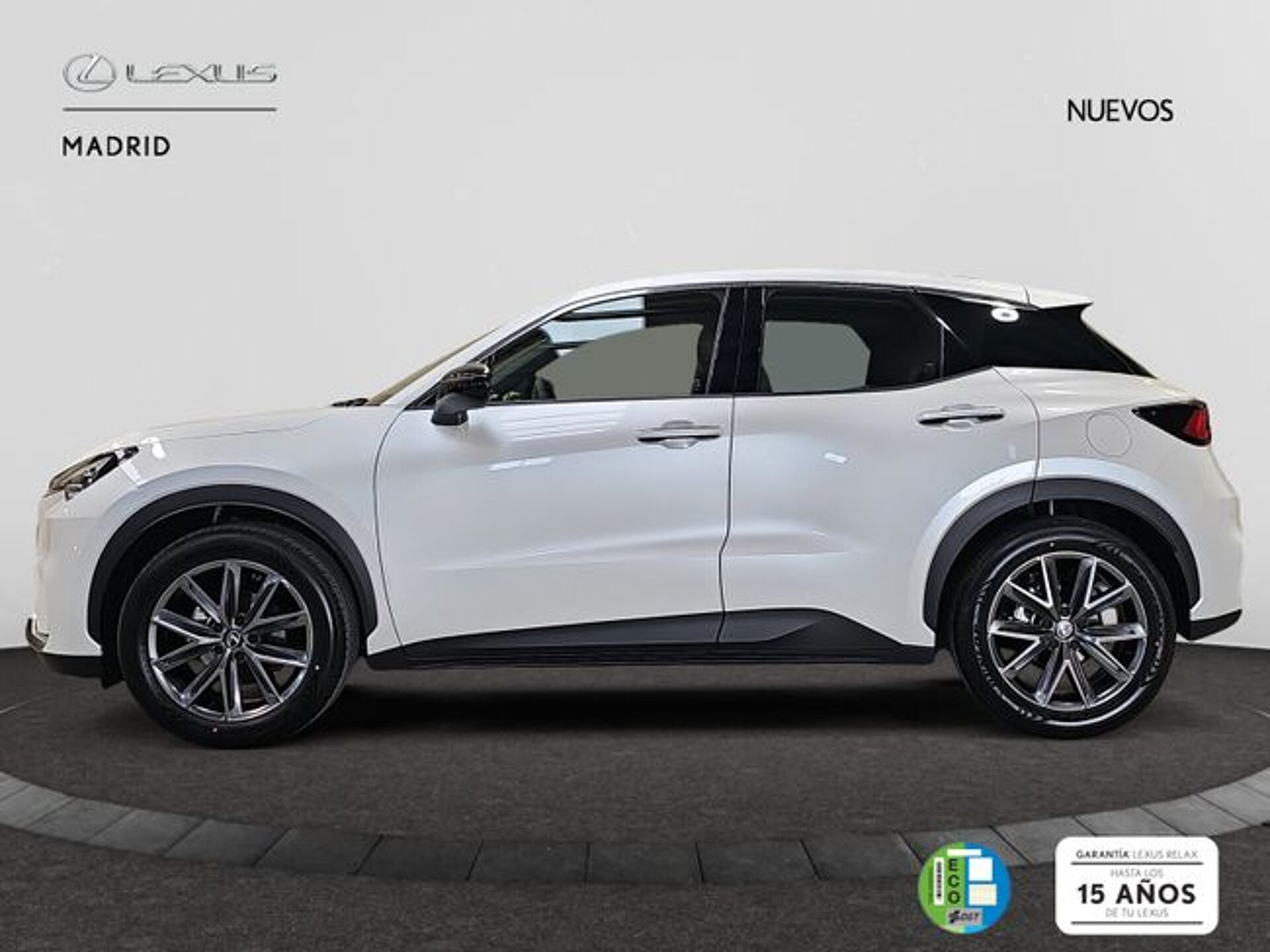 Imagen 3 de LEXUS LBX