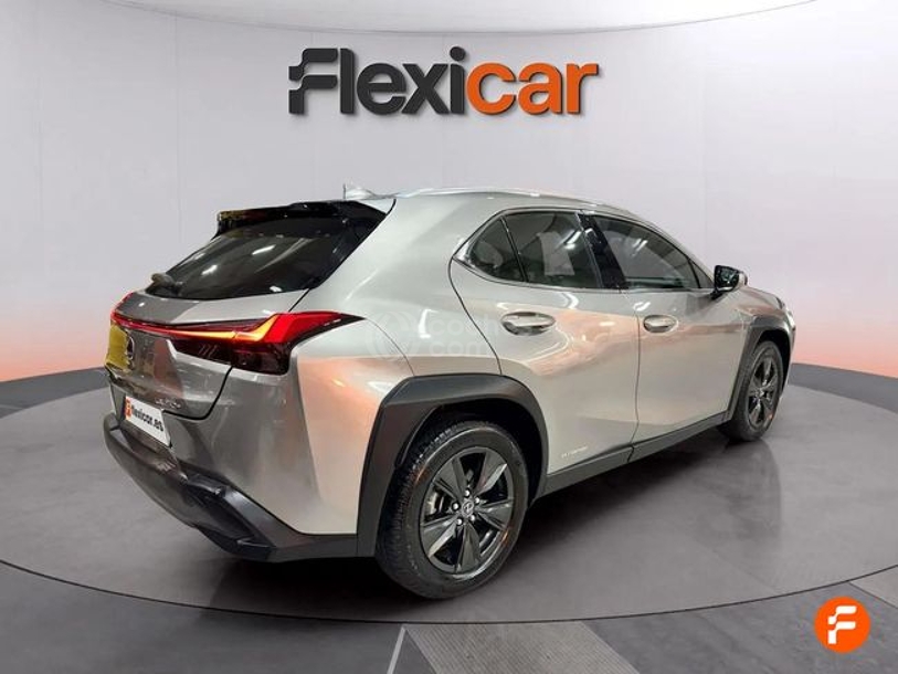 Foto del LEXUS UX 250h Business 4WD