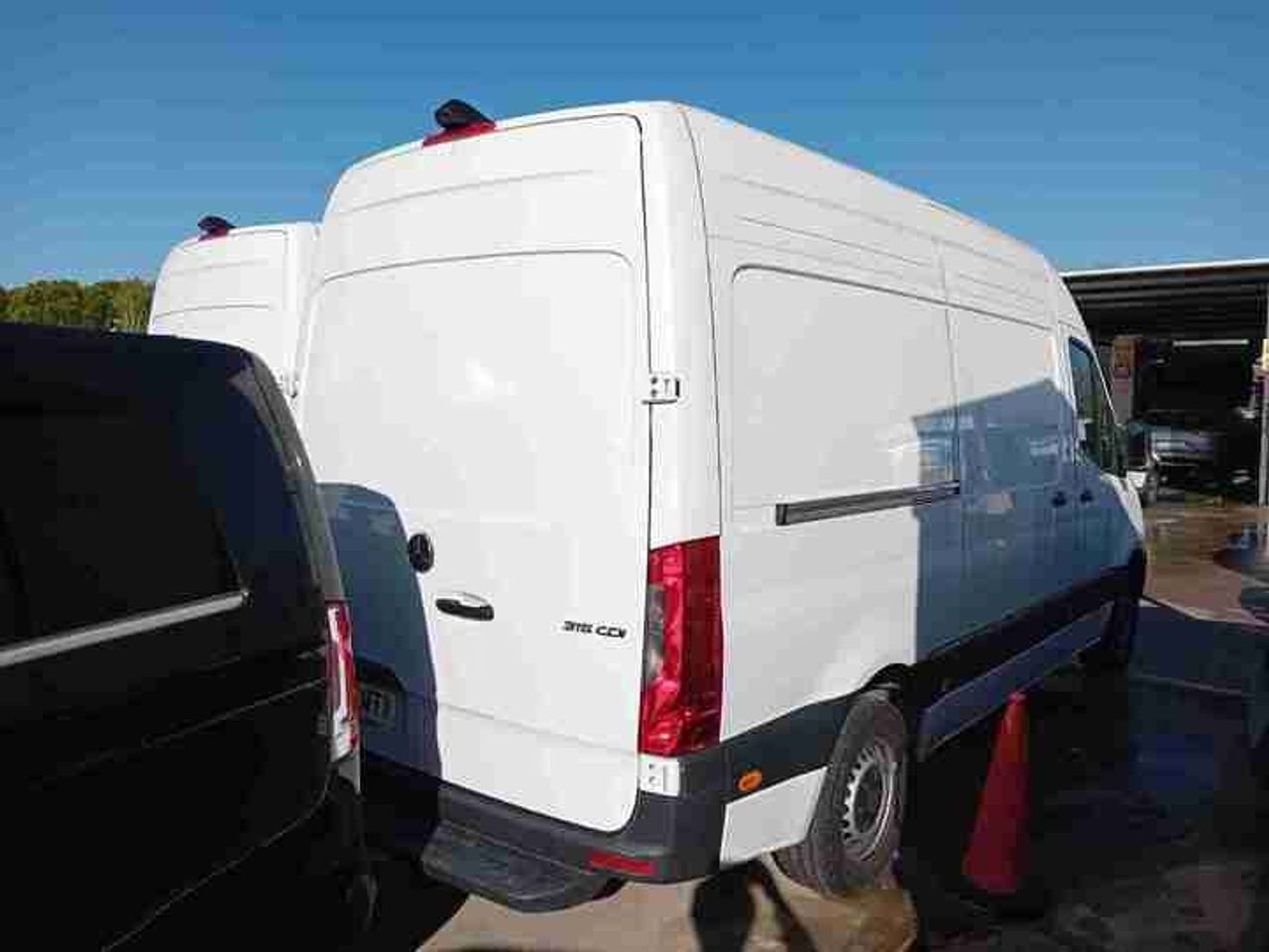 Foto del MERCEDES Sprinter Furgón 315CDI Medio T.E. tD