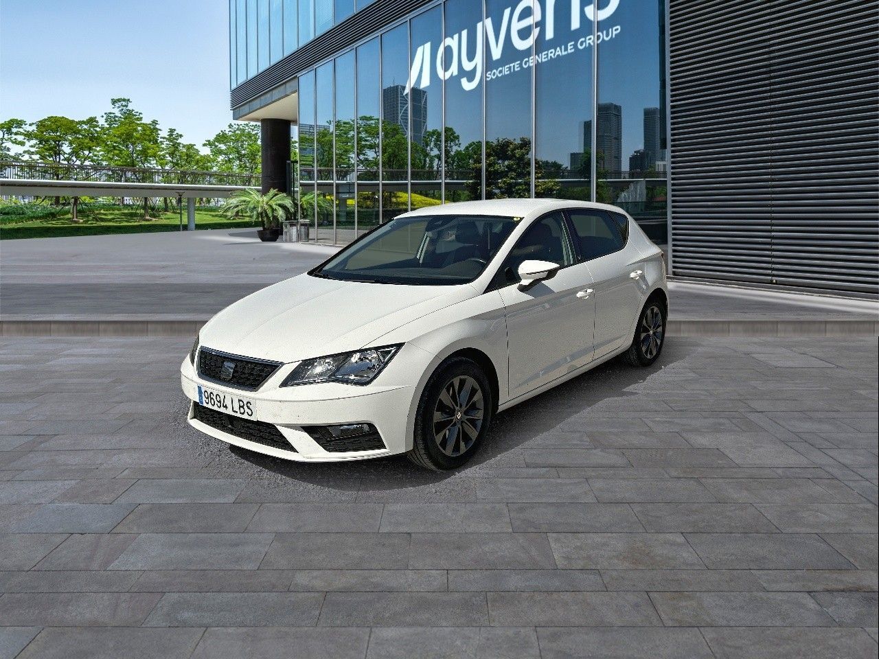 SEAT León (1.5 TGI GNC S&S Style Visio Edition 96 kW (130 CV)) en Madrid
