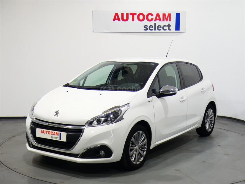 Foto del PEUGEOT 208 1.2 PureTech S&S Allure 110