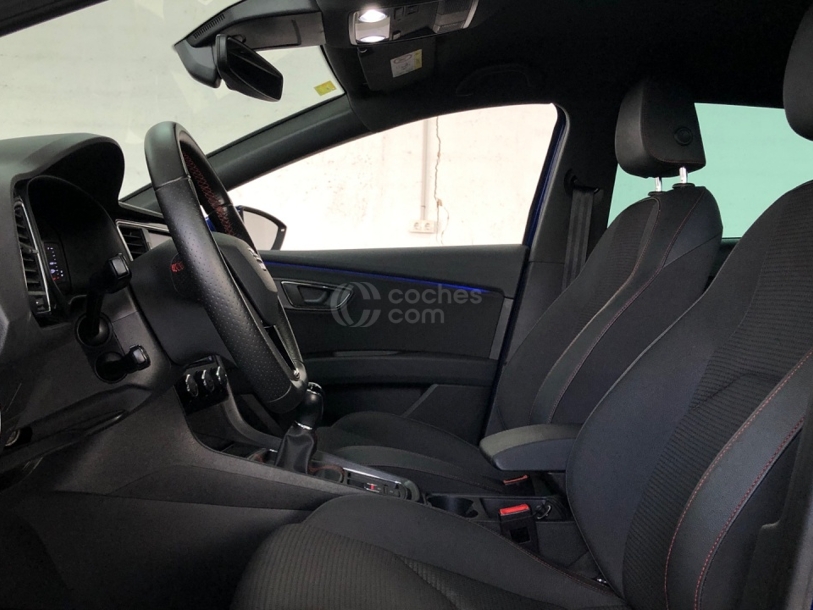 Foto del SEAT León 1.5 EcoTSI S&S FR Black Edition 150