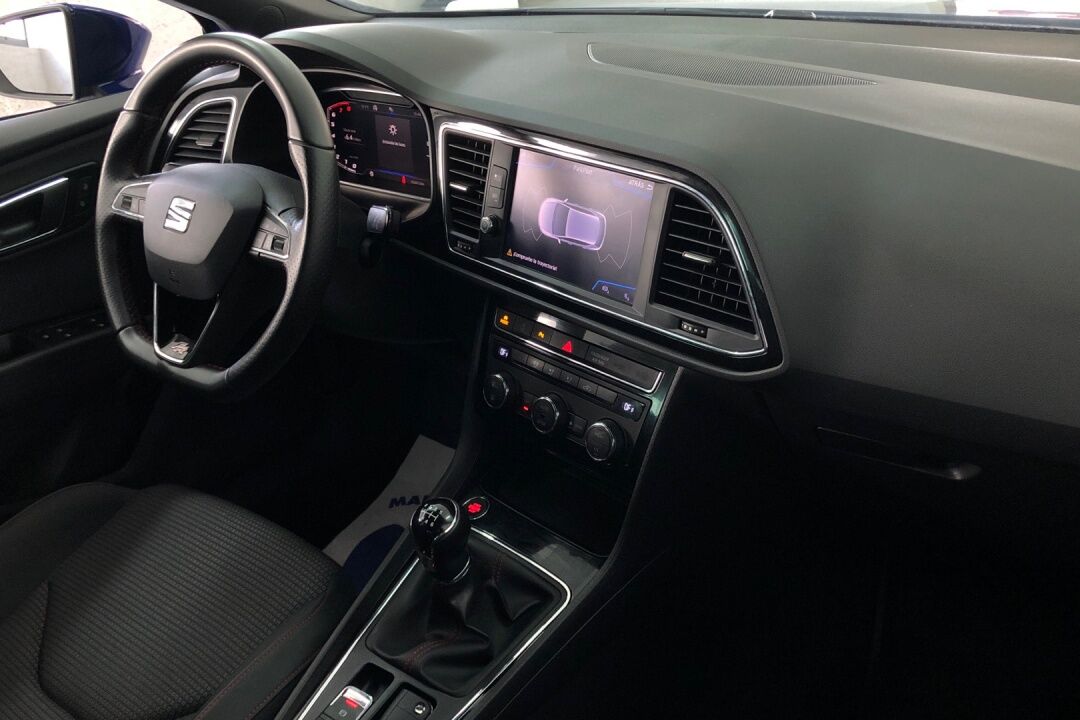 Foto del SEAT León 1.5 EcoTSI S&S FR Black Edition 150