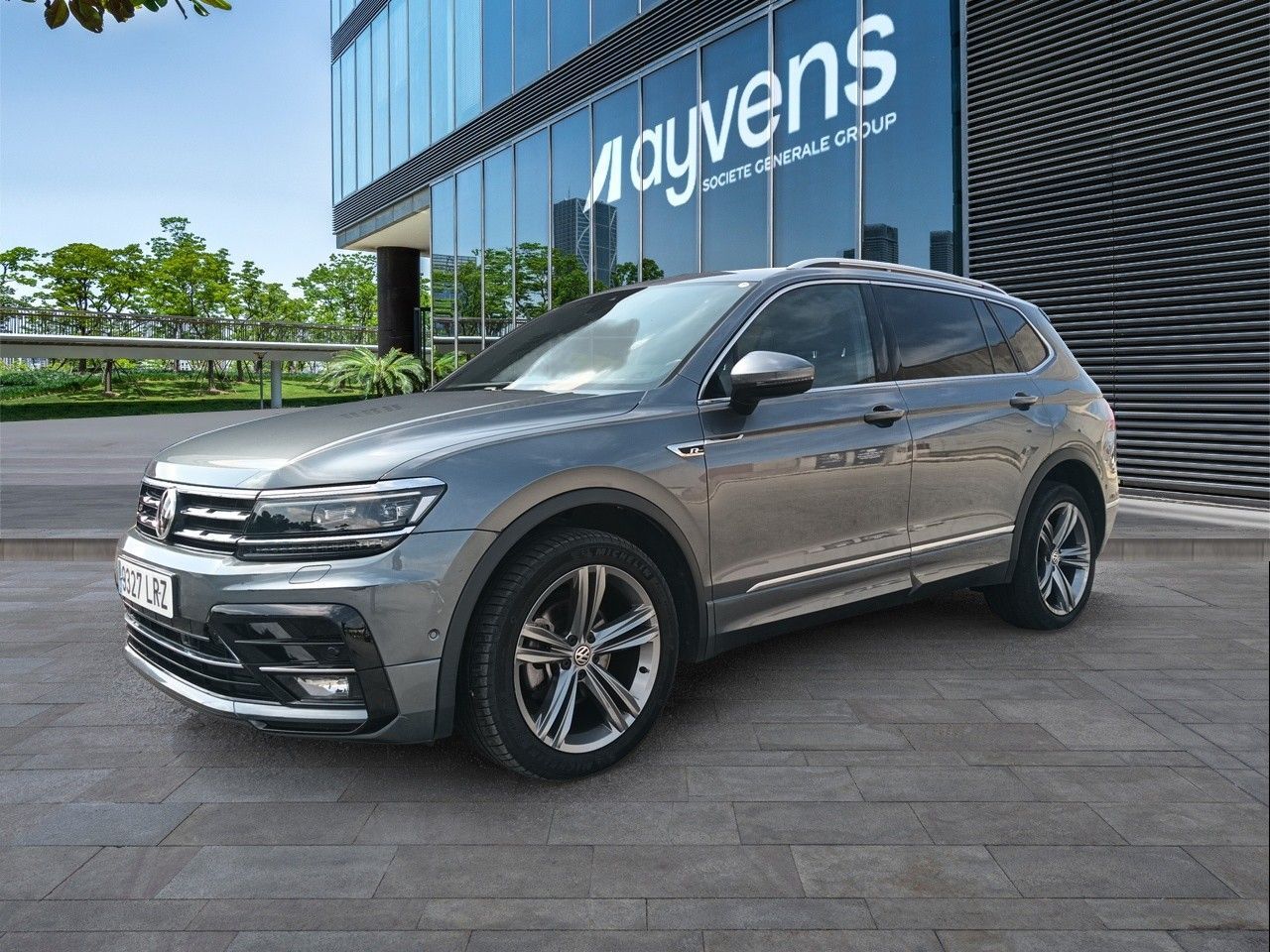 VOLKSWAGEN Tiguan (Sport 2.0 TDI 4Motion 110 kW (150 CV) DSG) en Madrid