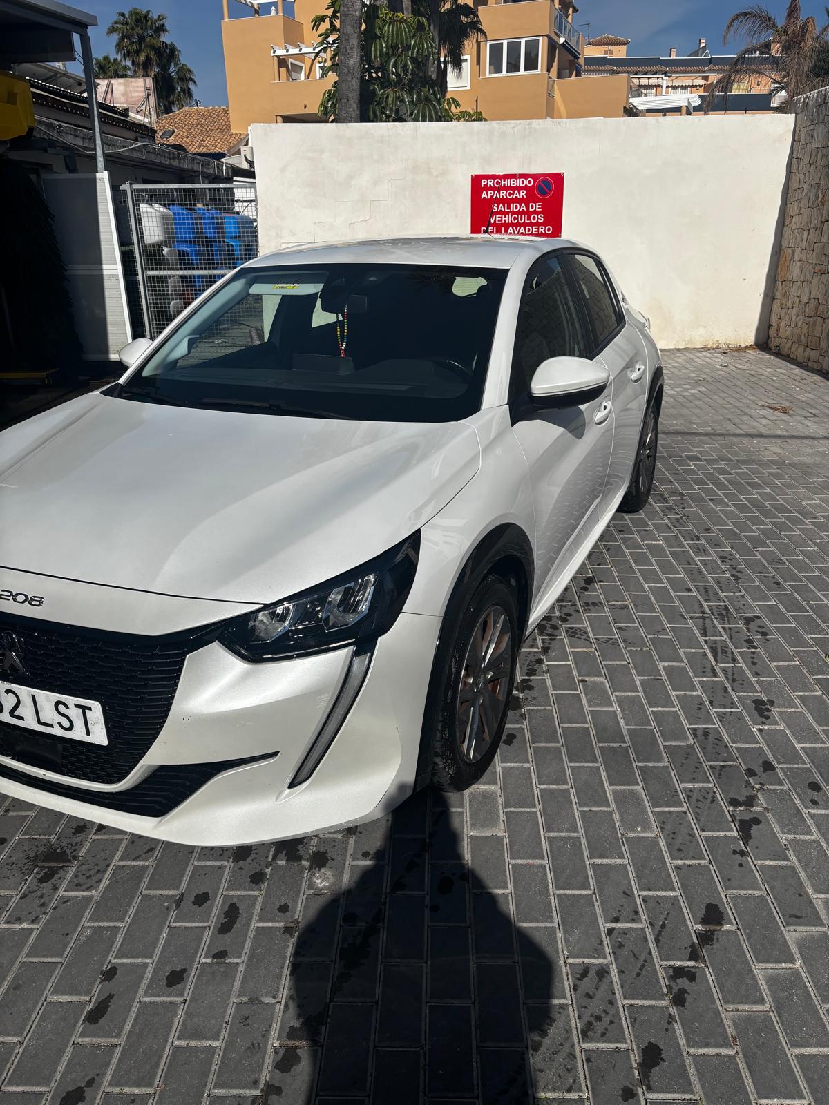 Foto del PEUGEOT 208 Active Pack Eléctrico 100kW