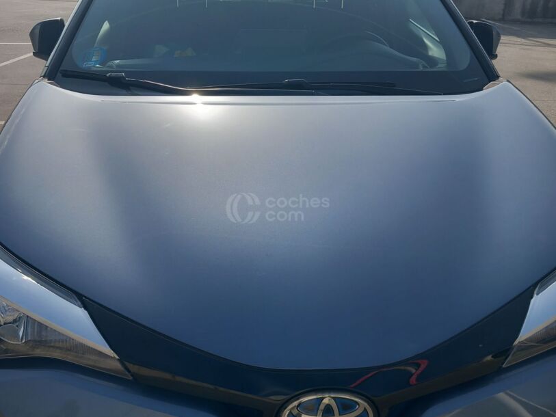 Foto del TOYOTA C-HR 125H Advance