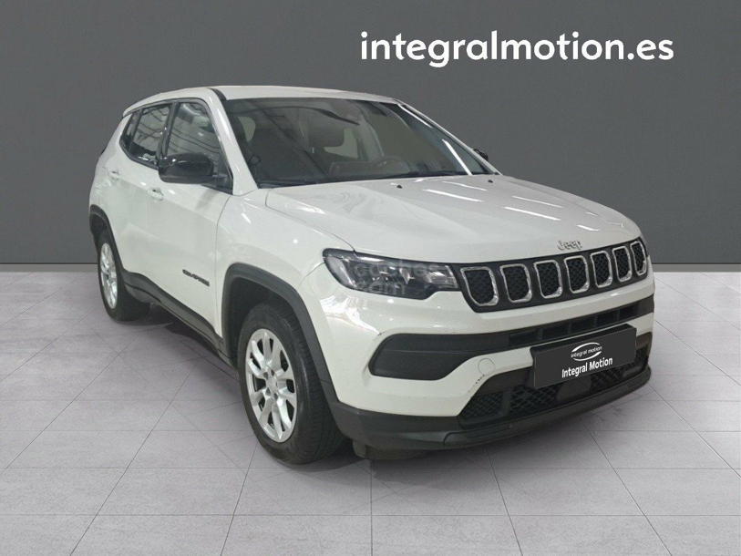Foto del JEEP Compass 1.3 Gse T4 Longitude 4x2 130