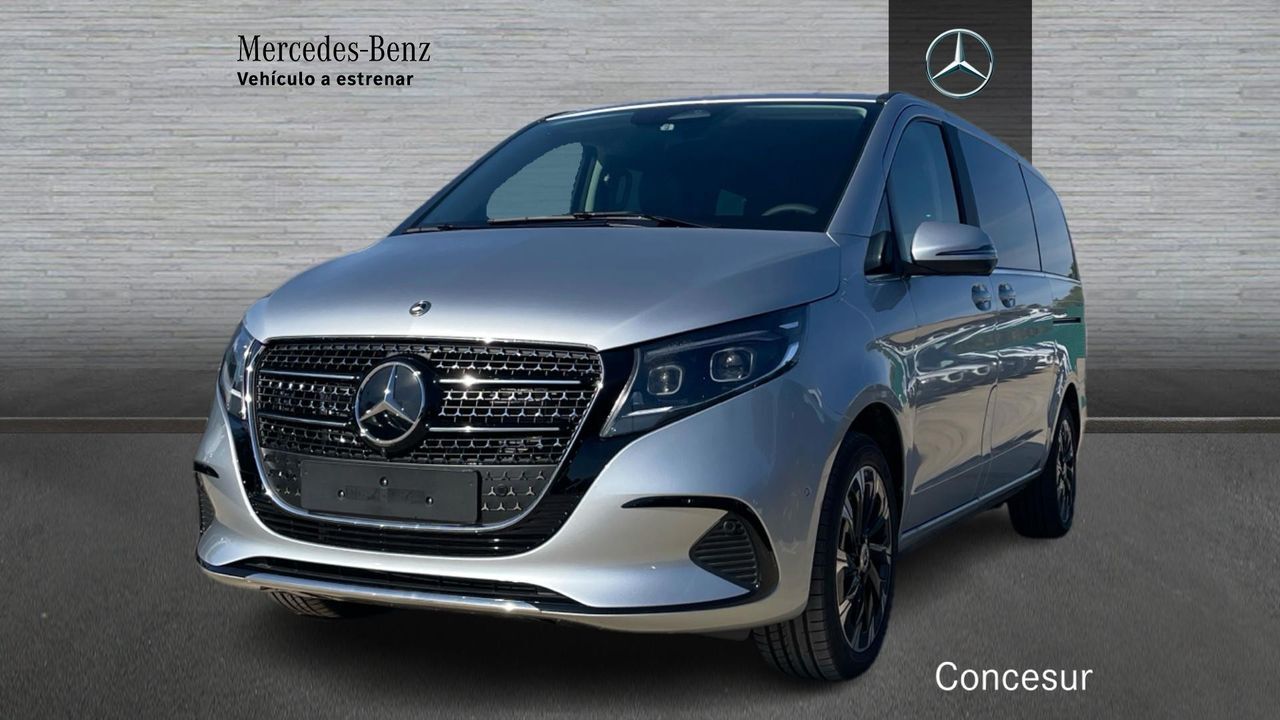 MERCEDES Clase V (300 d Avantgarde Largo) en Sevilla