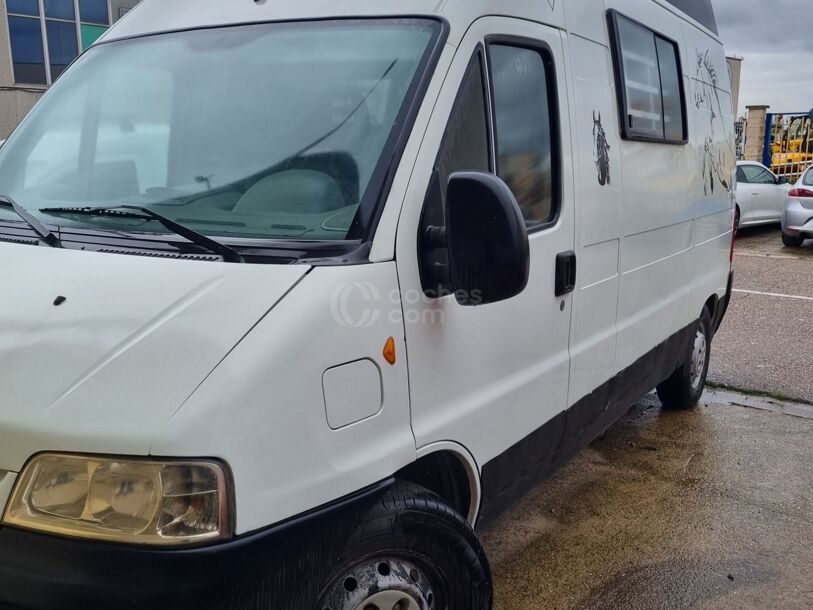 Foto del PEUGEOT Boxer Furgón 2.8HDI 350 LH Acristalado