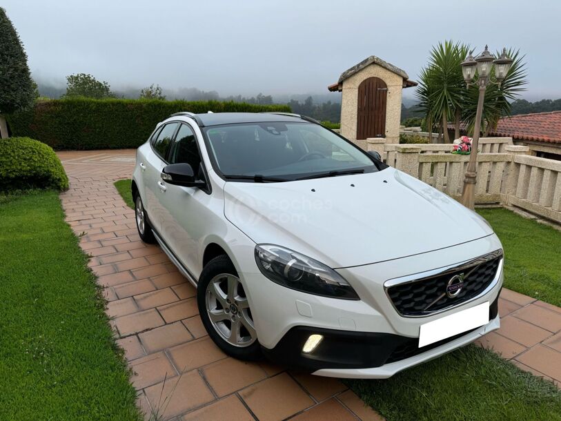 Foto del VOLVO V40 Cross Country D3 Momentum