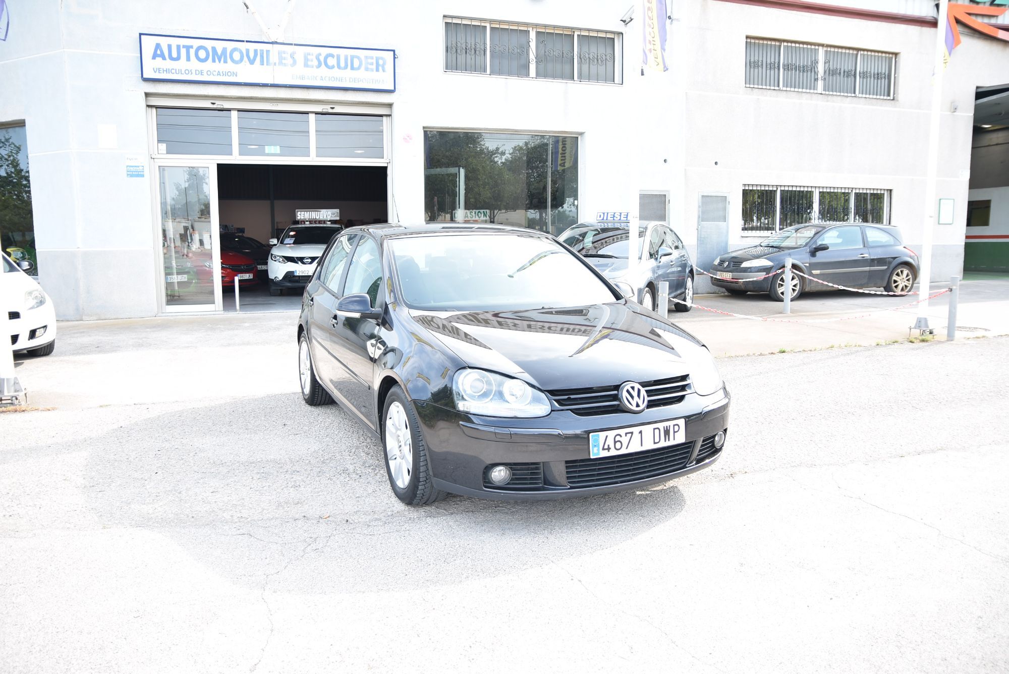 VOLKSWAGEN Golf (1.9TDI Highline) en Castellón