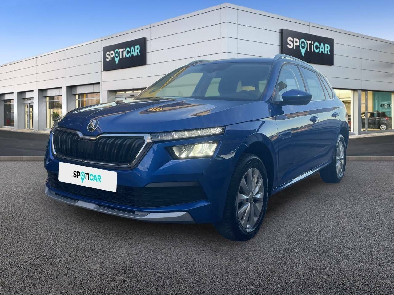 SKODA Kamiq ( 1.0 TSI 81kW (110CV) DSG AMBITION) en Sevilla